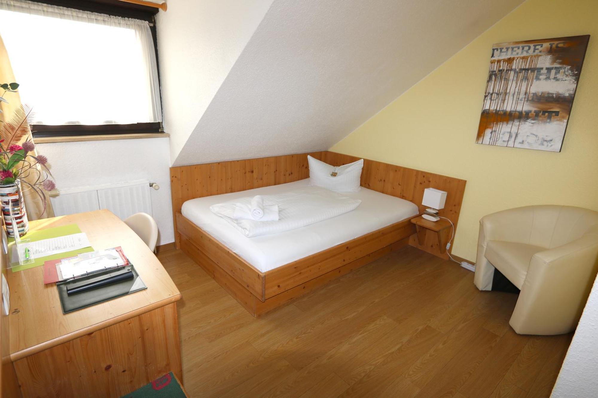 Hotel Avenue Altenfurt Nuremberg Exterior photo